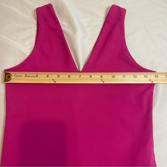 Abercrombie and Fitch Seamless Bodysuit Size Small Hot Pink - Picture 6 of 13